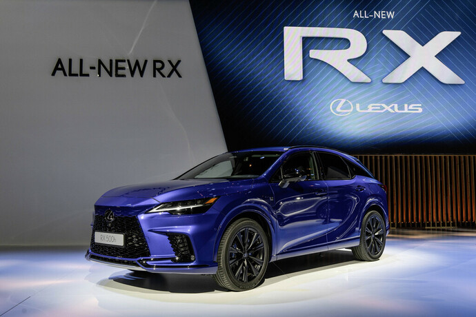 New – Introduction Lexus RX: Hybrid Turbo