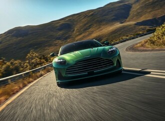 Der Aston Martin DB12 trägt dicker auf