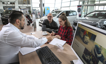 Online-Zulassung  - Autohäuser warten weiter auf i-Kfz