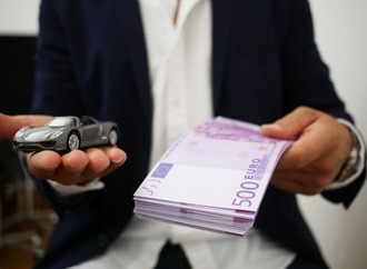 Motor in Fahrt, Geld im Blick: Die besten Wege zur Autofinanzierung