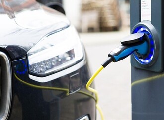 Zukunft der Mobilität: Wie sich Werkstätten auf E-Autos einstellen