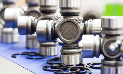 Kardanwellen im Fahrzeugbau: Die unsichtbaren Helden der Kraftübertragung