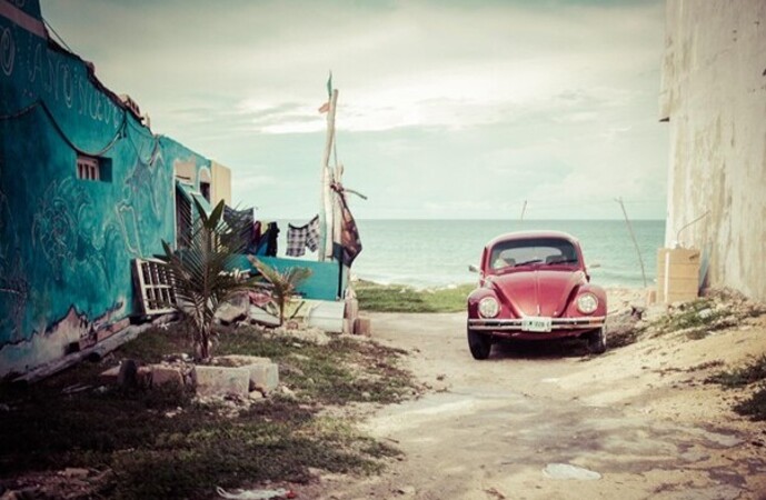 Den Urlaubsort mit dem Mietwagen entdecken: Worauf sollte man achten?